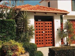 contemporary-gates-27