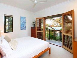 plantation-shutters-149