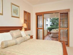plantation-shutters-96