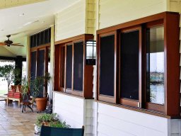 Sliding windows gallery